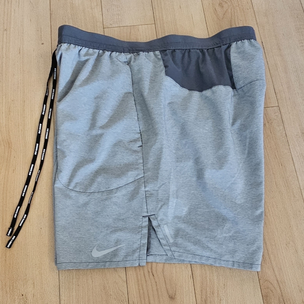 Men's Nike running shorts SzL